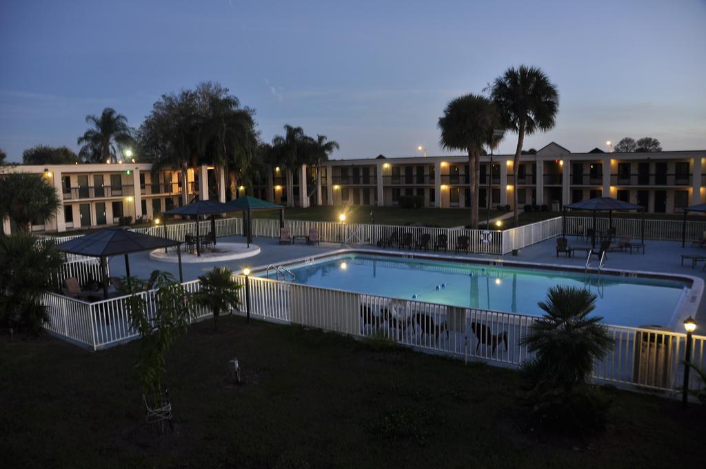 Winter Haven Gardens Inn מראה חיצוני תמונה