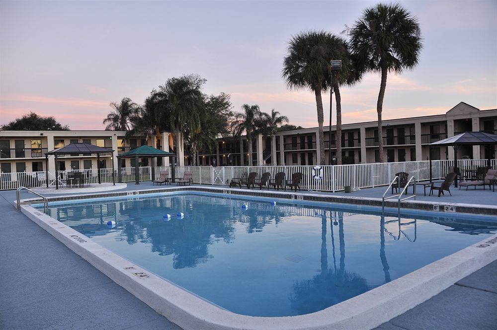 Winter Haven Gardens Inn מראה חיצוני תמונה