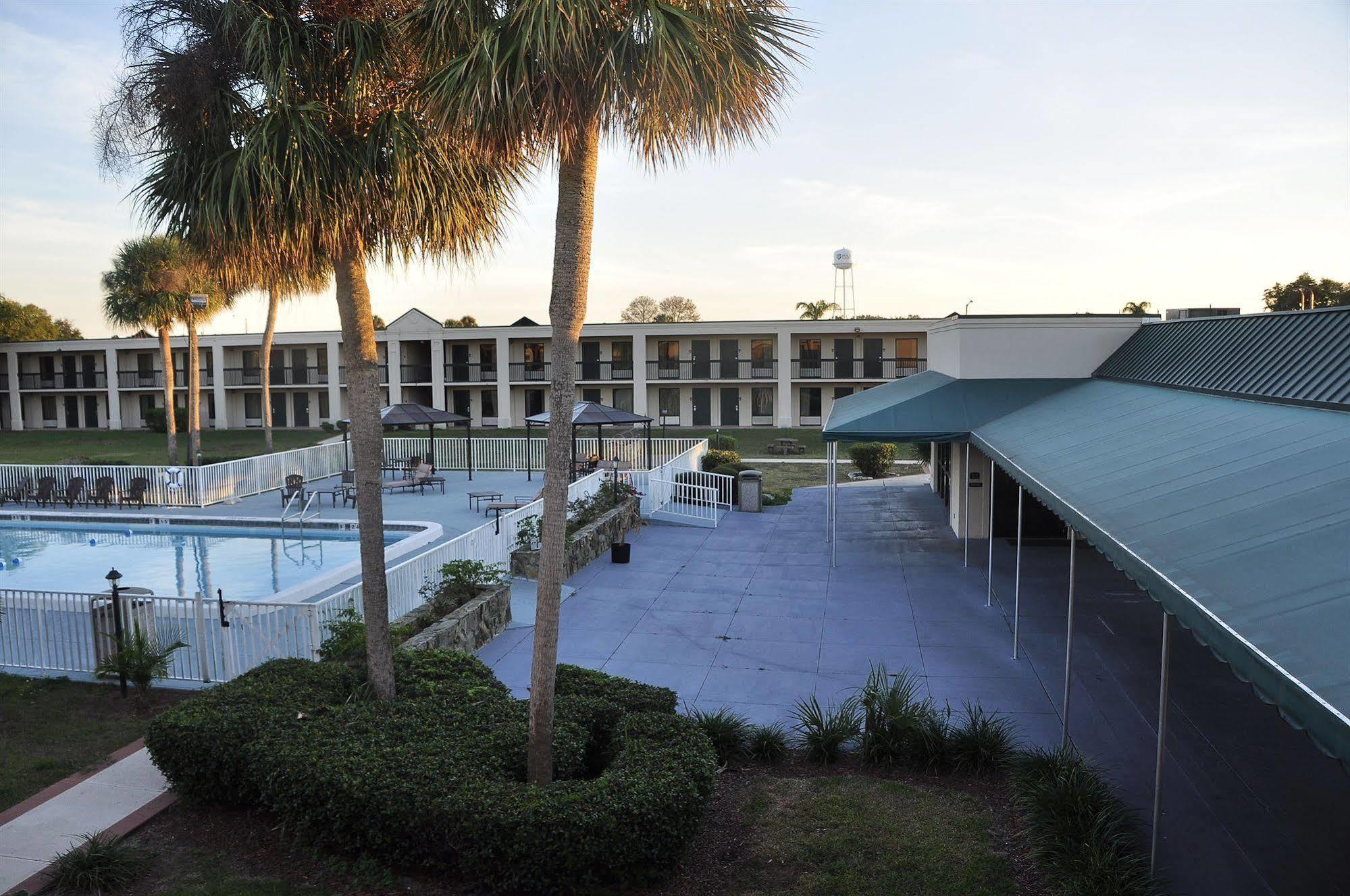 Winter Haven Gardens Inn מראה חיצוני תמונה